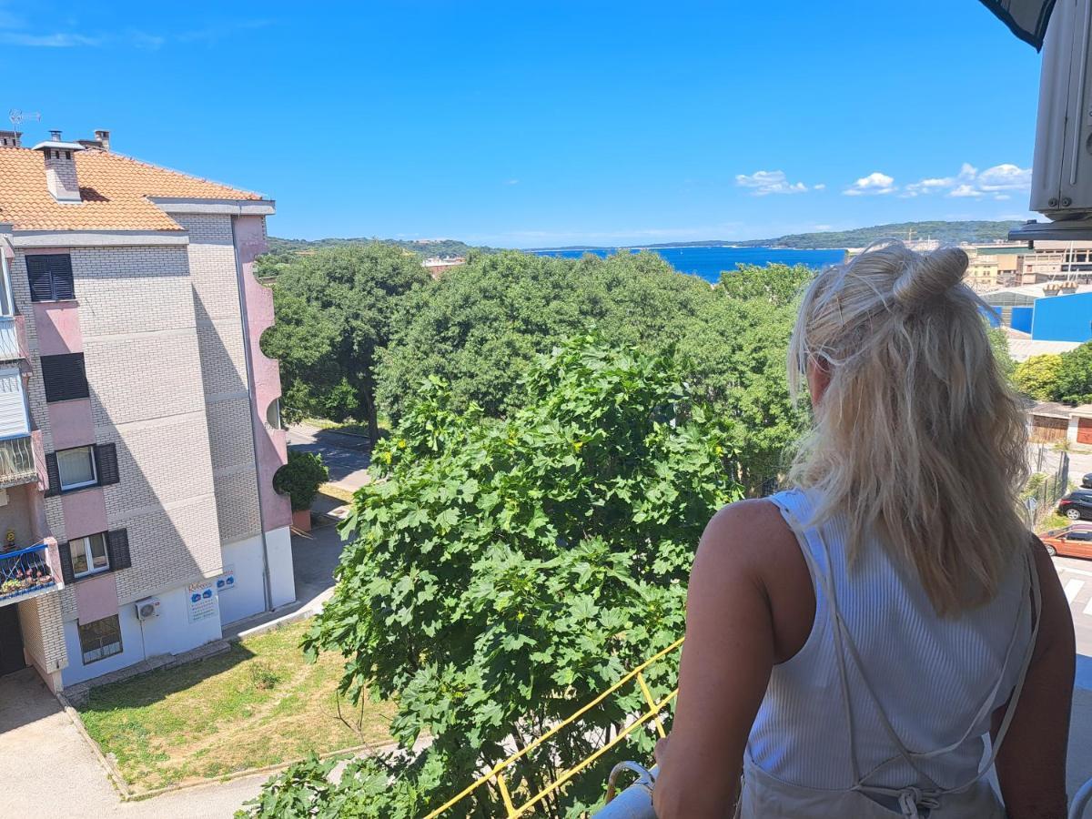 Art Apartment Пула Екстериор снимка