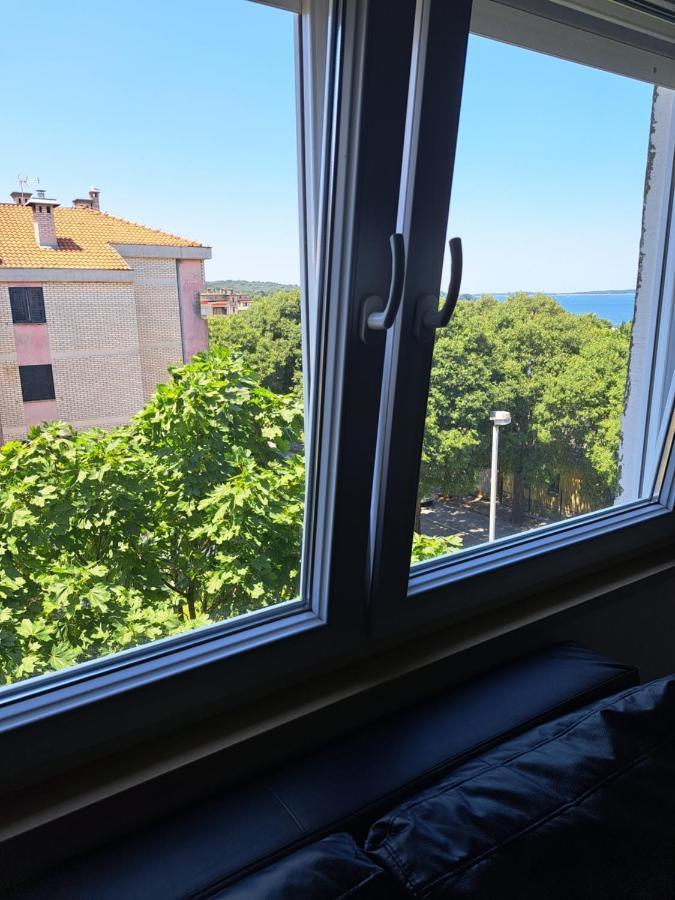 Art Apartment Пула Екстериор снимка