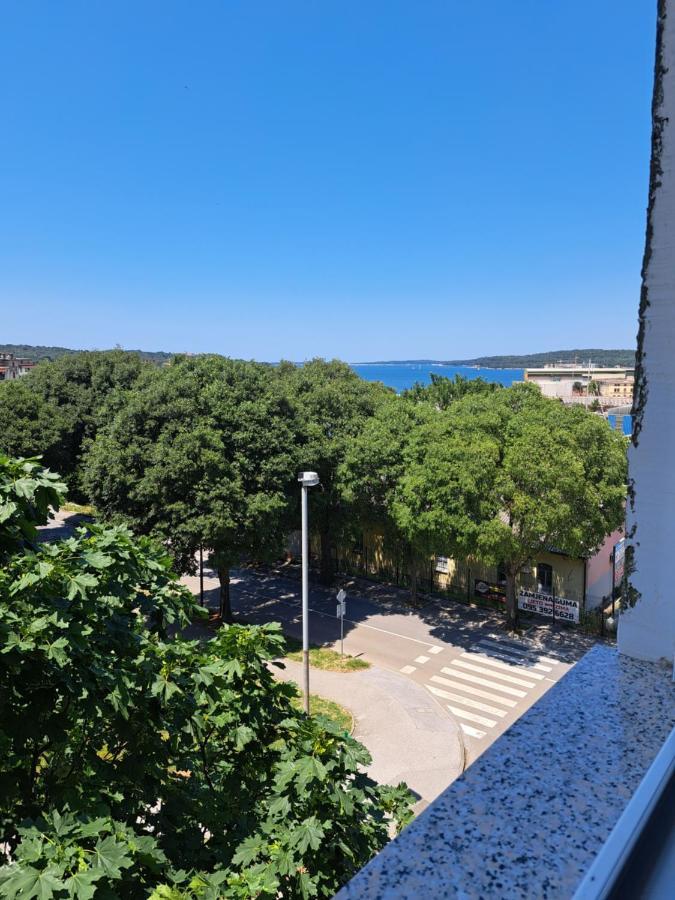 Art Apartment Пула Екстериор снимка